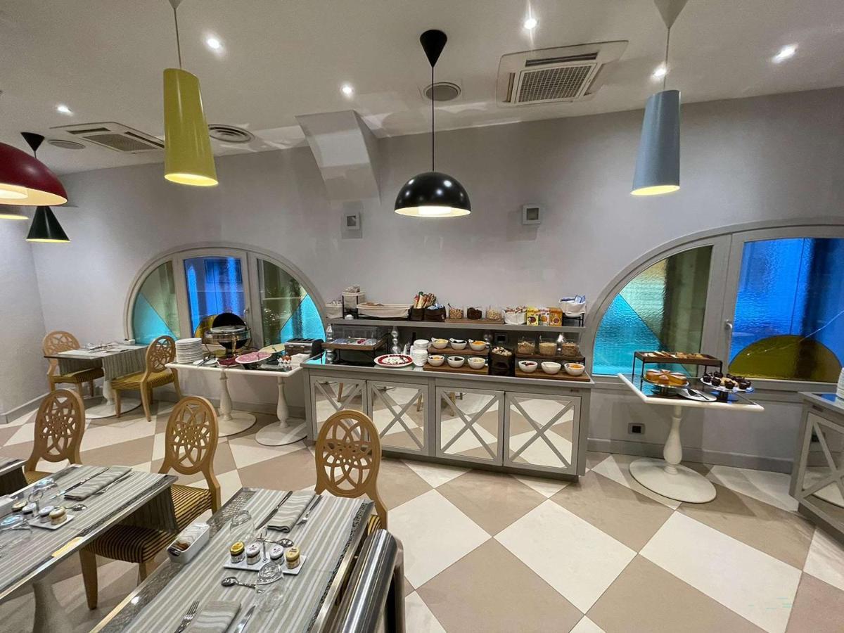 Hotel Centrale Best Western Signature Collection Tirano Exterior foto