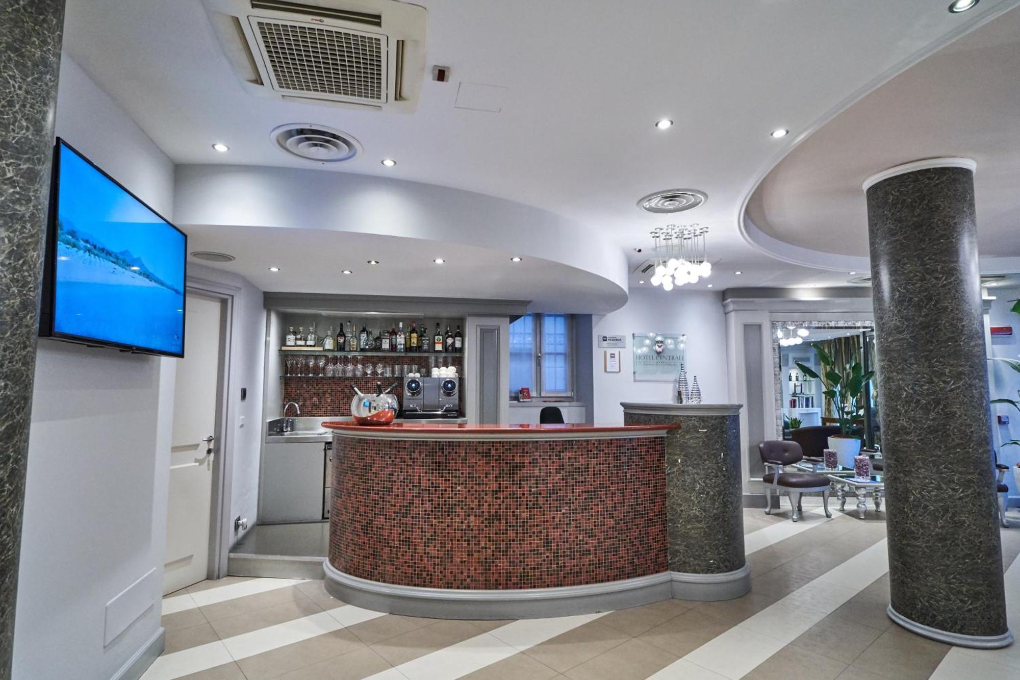 Hotel Centrale Best Western Signature Collection Tirano Exterior foto